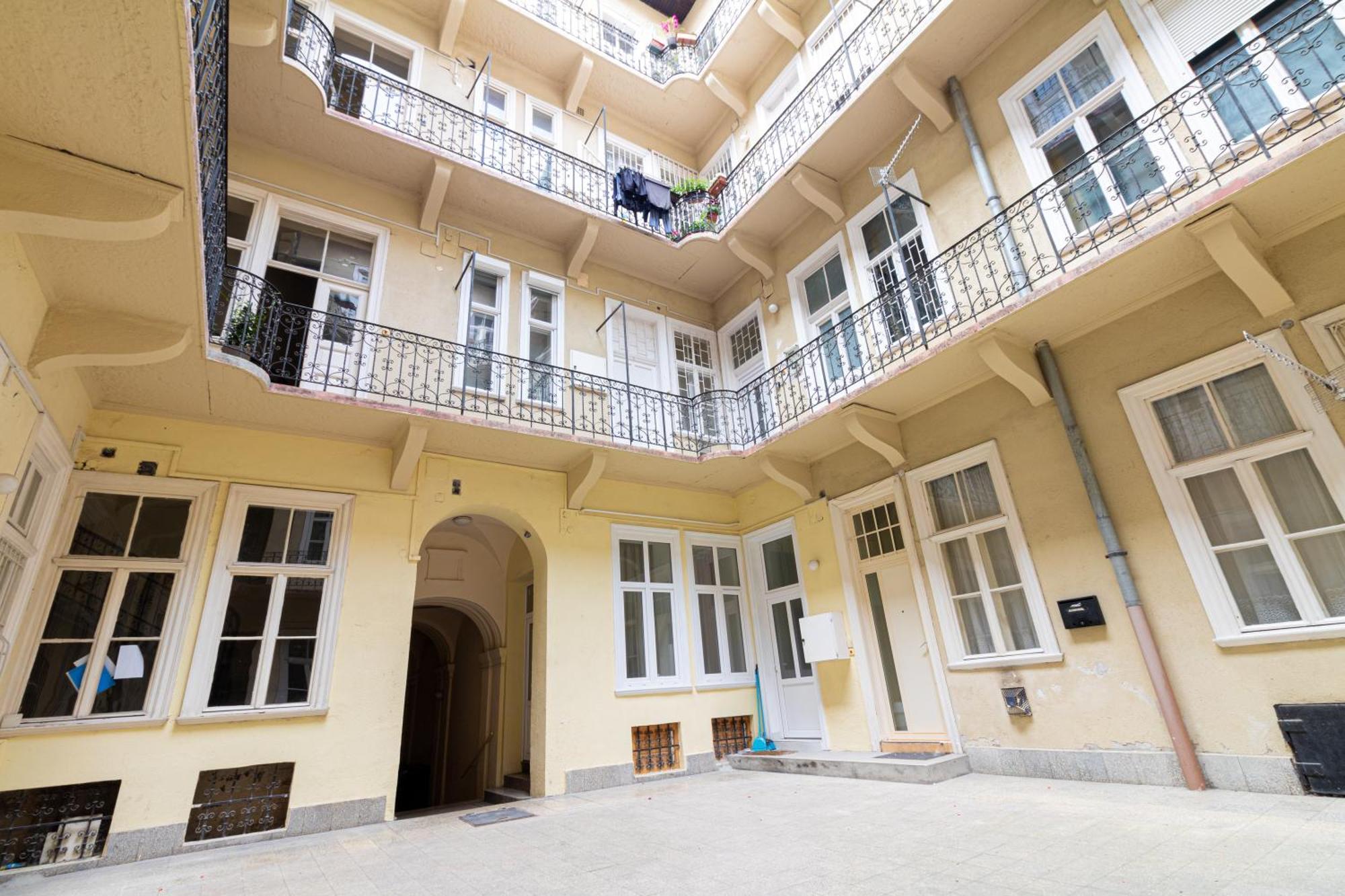 Apartman 4 You Westend Budapeşte Dış mekan fotoğraf